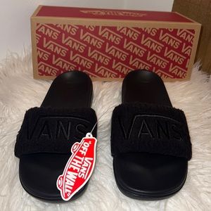Brand New Women’s Vans Slides